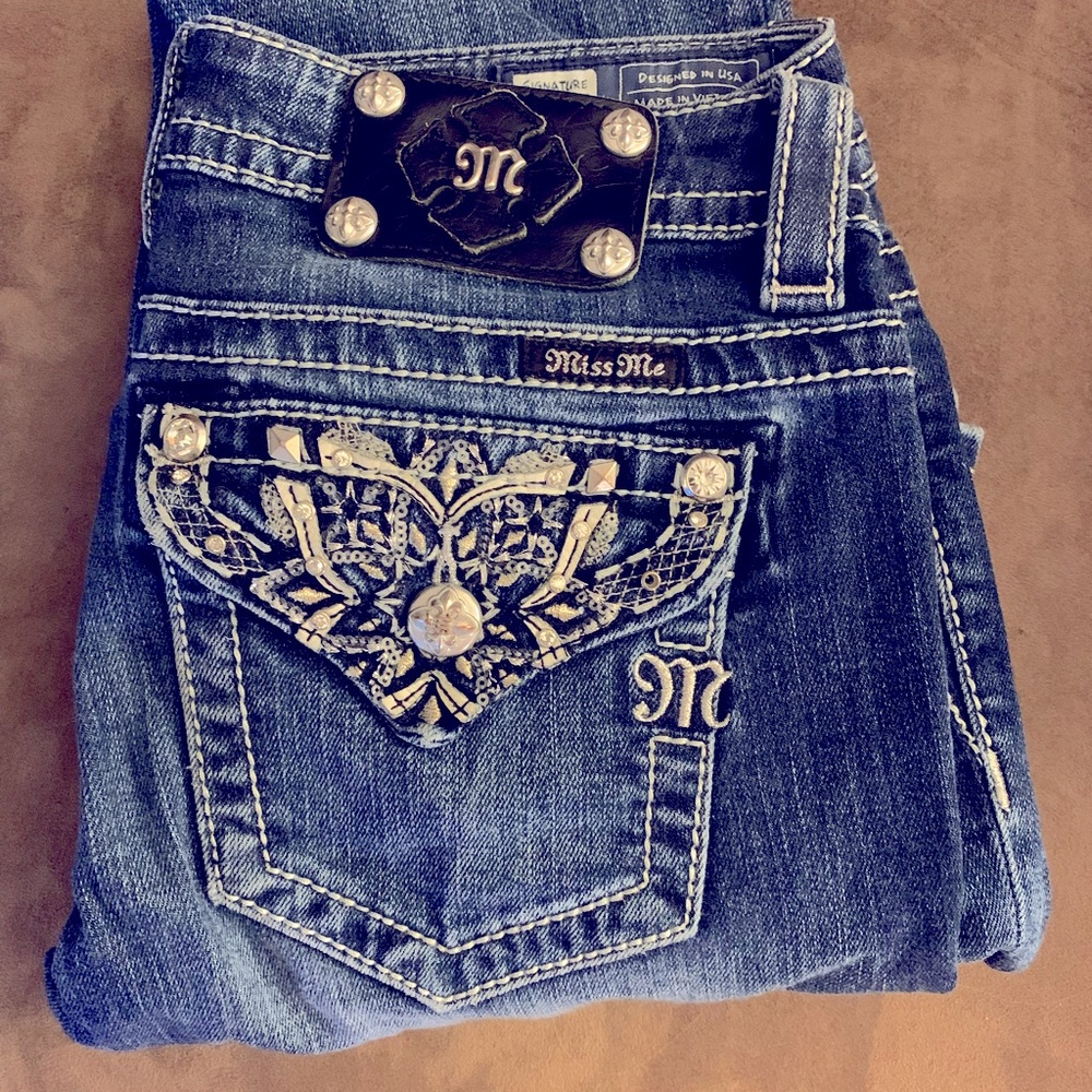 Women’s Miss Me Jeans Size 27